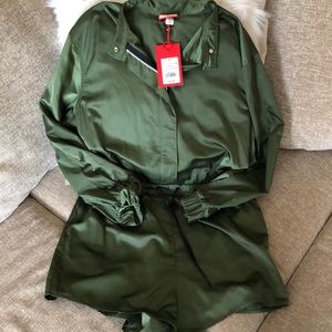 Super cute Hunter one piece 🍀